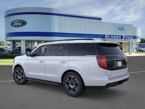 Space Silver Metallic 2026 Ford Expedition Active