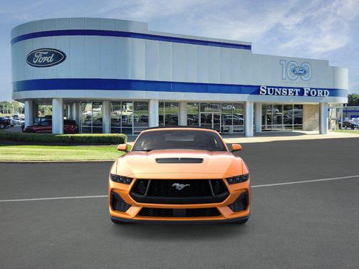 Orange Fury Metallic Tri-Coat 2026 Ford Mustang GT Premium