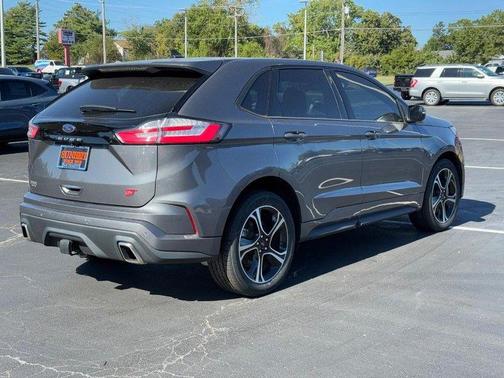 2022 Ford Edge ST