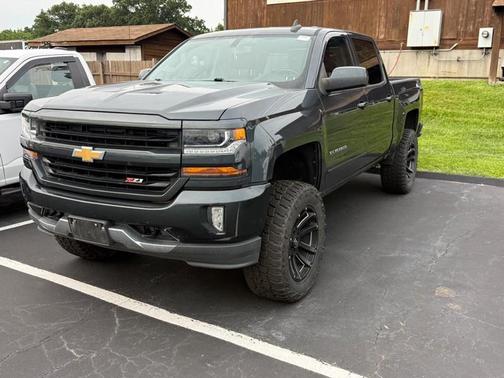 Graphite Metallic 2018 Chevrolet Silverado 1500 2LT
