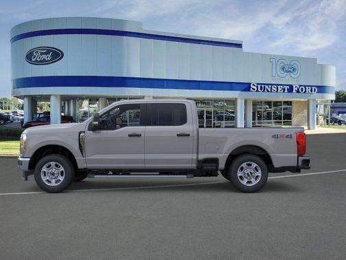 Avalanche 2026 Ford F-250 XLT