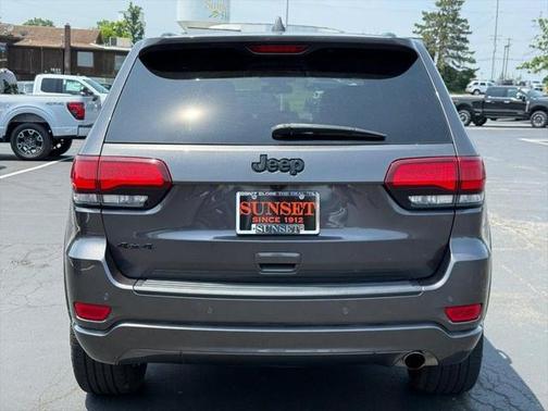 2021 Jeep Grand Cherokee Laredo