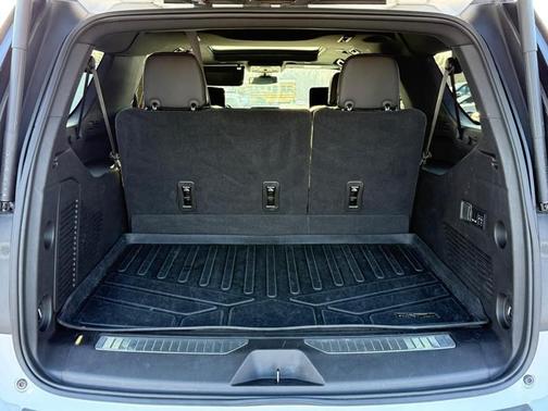 2021 Chevrolet Suburban RST