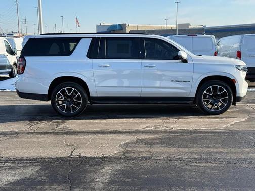 2021 Chevrolet Suburban RST