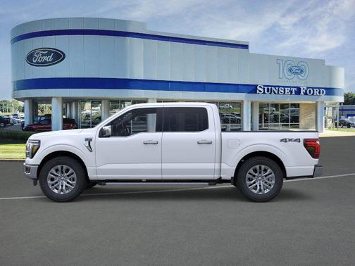 Star White Metallic Tri-Coat 2026 Ford F-150 Lariat