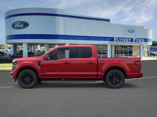 Ruby Red Metallic Tinted Clearcoat 2026 Ford F-150 XLT