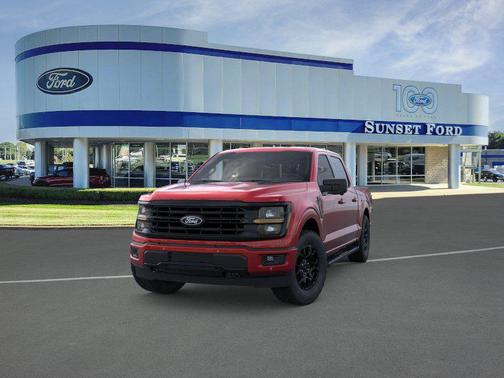 Ruby Red Metallic Tinted Clearcoat 2026 Ford F-150 XLT