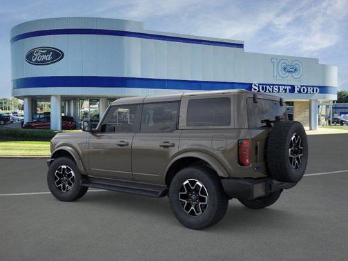 2025 Ford Bronco Outer Banks