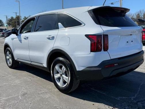2023 Kia Sorento LX