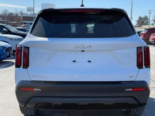 2023 Kia Sorento LX