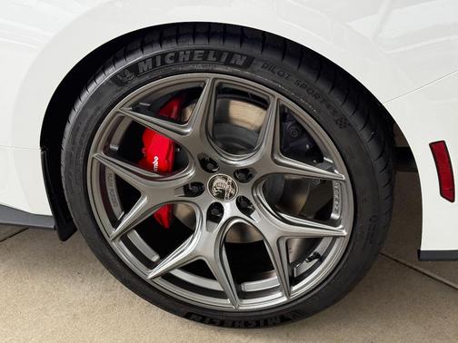 Oxford White 2026 Ford Mustang GT Premium