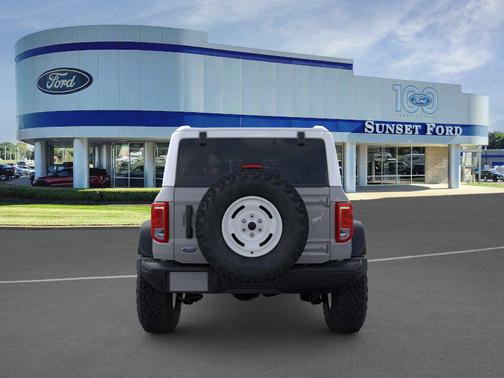 Avalanche Gray 2026 Ford Bronco Heritage Edition