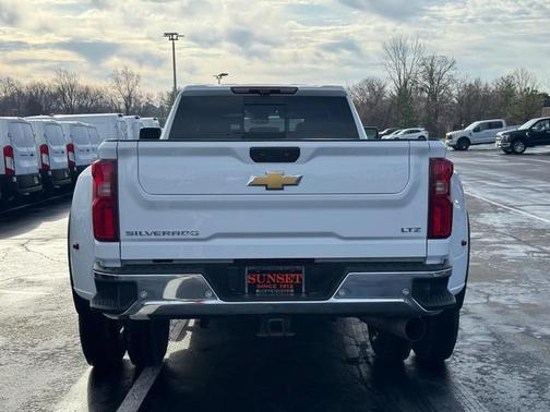 2025 Chevrolet Silverado 3500 LTZ