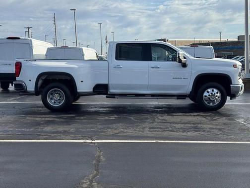 2025 Chevrolet Silverado 3500 LTZ