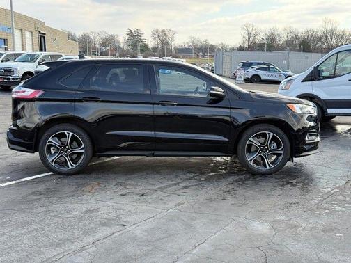 2020 Ford Edge ST