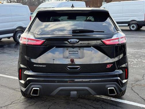 2020 Ford Edge ST