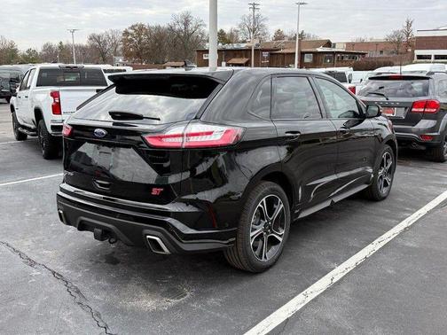 2020 Ford Edge ST