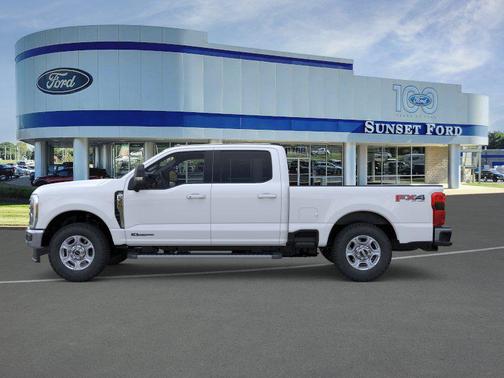Oxford White 2026 Ford F-350 XLT