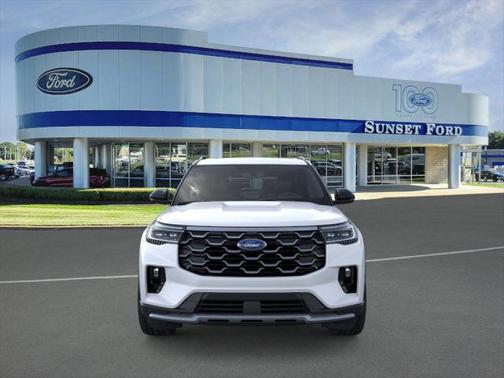2025 Ford Explorer Platinum