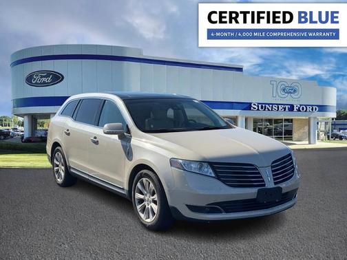 Ivory Pearl Metallic Tri-Coat 2018 Lincoln MKT Reserve
