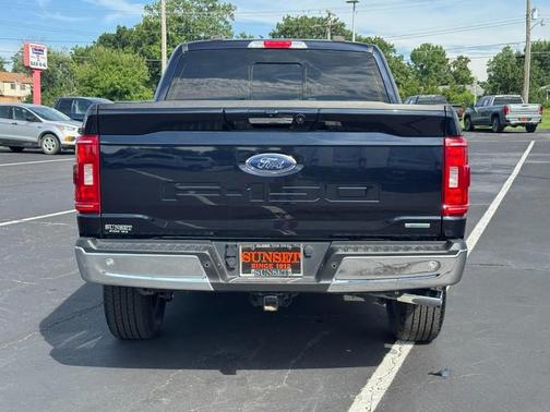 Antimatter Blue Metallic 2022 Ford F-150 XLT