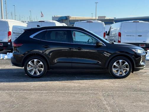 2023 Ford Escape Platinum