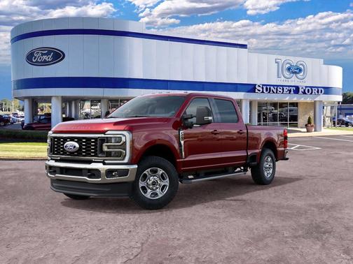 Ruby Red Metallic Tinted Clearcoat 2027 Ford F-250 XLT