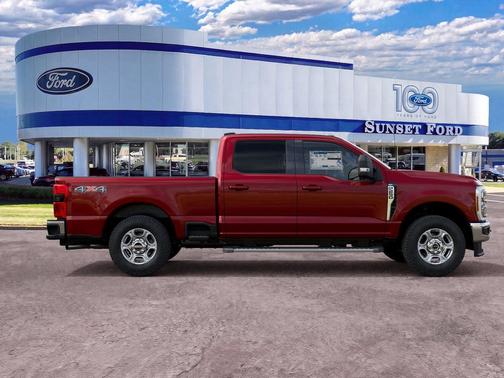 Ruby Red Metallic Tinted Clearcoat 2027 Ford F-250 XLT