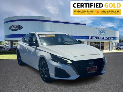 Pearl White Tricoat 2023 Nissan Altima SR FWD