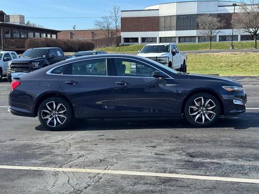 2025 Chevrolet Malibu FWD RS