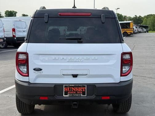 Oxford White 2022 Ford Bronco Sport Outer Banks