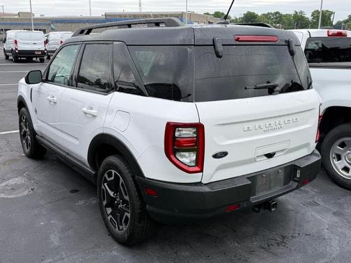 Oxford White 2022 Ford Bronco Sport Outer Banks