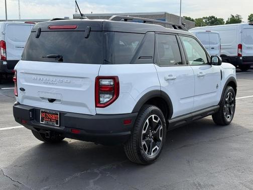 Oxford White 2022 Ford Bronco Sport Outer Banks