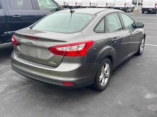 Sterling Gray Metallic 2014 Ford Focus SE