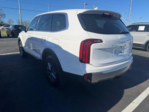 2025 Kia Telluride LX