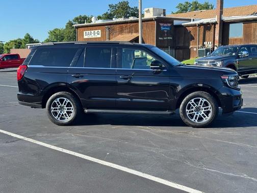 Agate Black Metallic 2025 Ford Expedition Active
