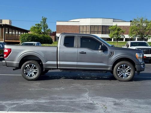 Carbonized Gray Metallic 2022 Ford F-150 XL
