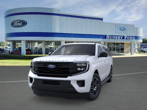 Star White Metallic Tri-Coat 2026 Ford Expedition Max Active 4x4