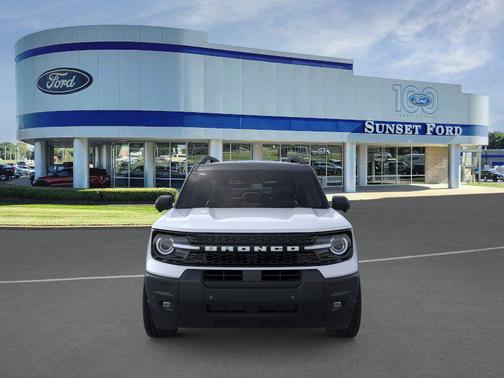 Space White Metallic 2026 Ford Bronco Sport Outer Banks