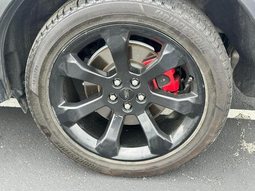Carbonized Gray Metallic 2023 Ford Explorer ST