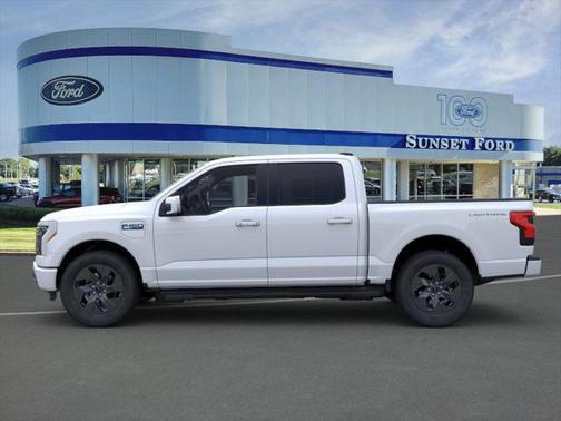 2025 Ford F-150 Lightning LARIAT