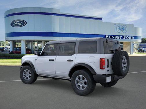 Oxford White 2026 Ford Bronco Big Bend