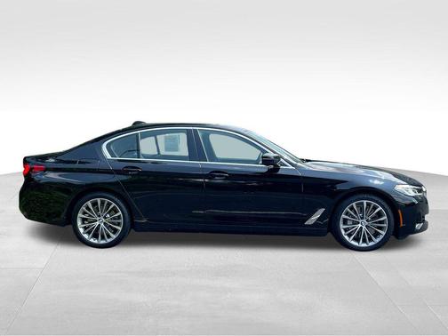 2022 BMW 530 i xDrive