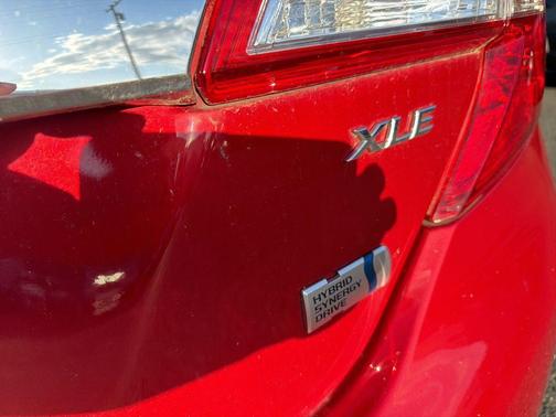 Barcelona Red Metallic 2014 Toyota Camry Hybrid XLE