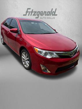 Barcelona Red Metallic 2014 Toyota Camry Hybrid XLE