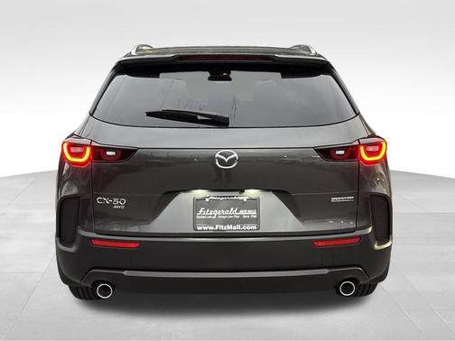 2025 Mazda CX-50 2.5 S Preferred Package
