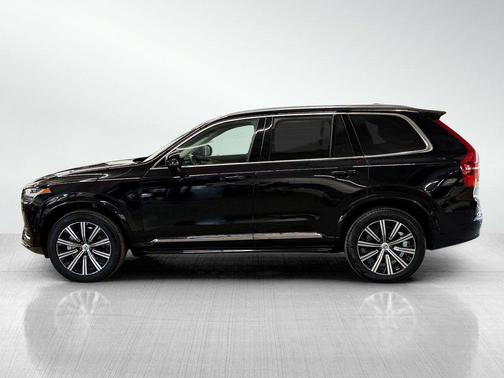 2024 Volvo XC90 B6 Plus Bright Theme 7-Seater