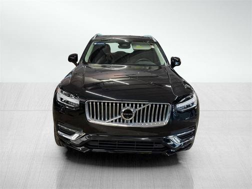 2024 Volvo XC90 B6 Plus Bright Theme 7-Seater