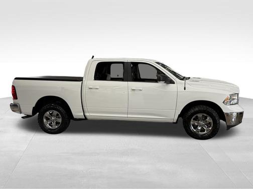 2019 RAM 1500 SLT