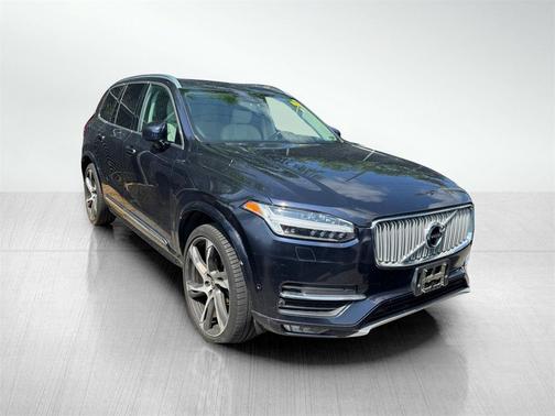 2019 Volvo XC90 T6 Inscription